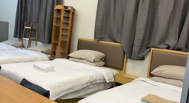 2 Double 3 Single  2 Sofa Beds Studio