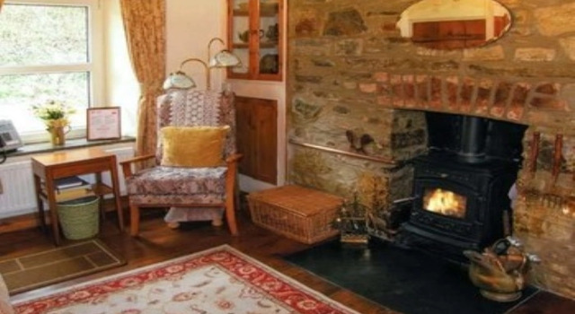 Johnny's Cottage, Забронировать Дом для отпуска Кармартен Carmarthenshire