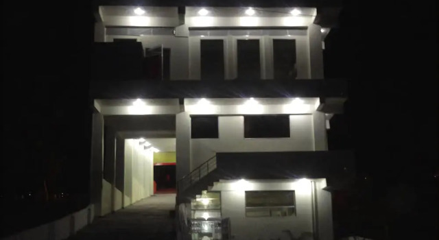 Fiesta Hotel, Rezervovat Hotel Pangot Uttarakhand