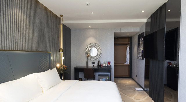Двухместный номер Superior с балконом New Century Dalat Hotel
