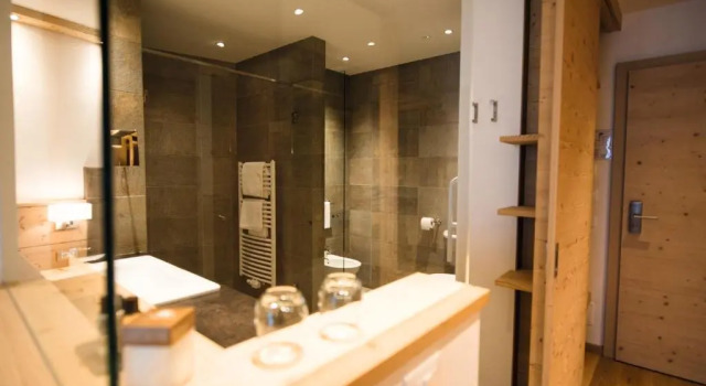 Семейный люкс с балконом Hotel Fischer