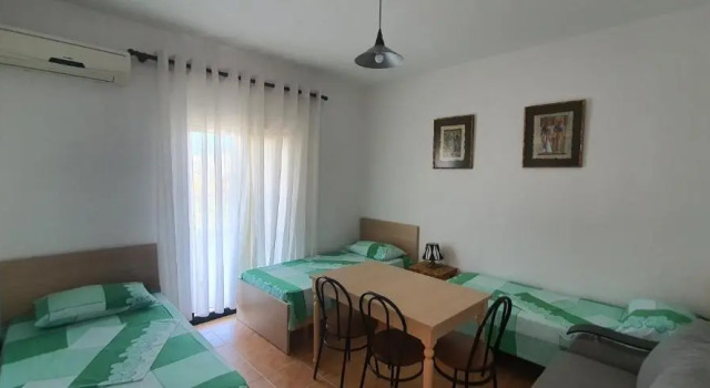 Vila Jone, Rezervasyon Otel Golem ucuz oteller
