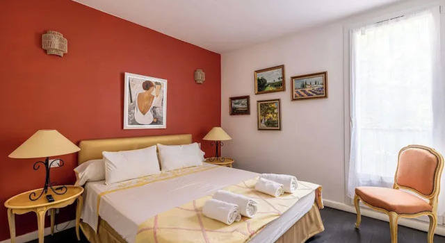 Апартаменты Splendid Flat in the Heart of Saint-tropez With Parking - 2br/4p