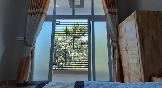 Hong Lien Hotel, Забронировать Отель Вунгтау Бариа-Вунгтау, рядом с Задний пляж