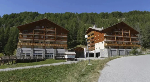 Chalets du Verdon La Foux dAllos 2P5, Забронировать Шале Коттеджи Алло, рядом с Горнолыжный подъемник Понт дедь Абрау, Коттедж
