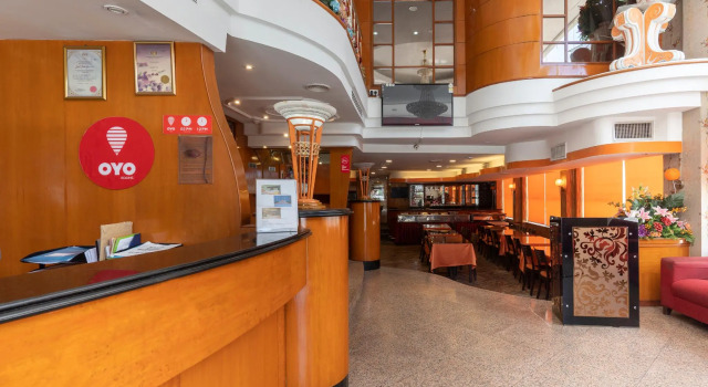 OYO 89978 Hotel Grand Maria