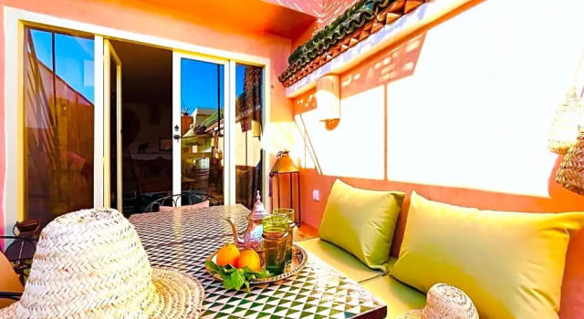 Location Exclusive Avec Services 2P Donkey In Love To Marrakech, Забронировать Отель Отели Марракеш-Тенсифт-Эль-Хауз с парковкой, Парковка