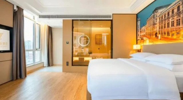 Люкс Deluxe с красивым видом из окна Vienna International Hotel Huai'an Lianshui Riverside Wuyue Plaza Wudao Lake