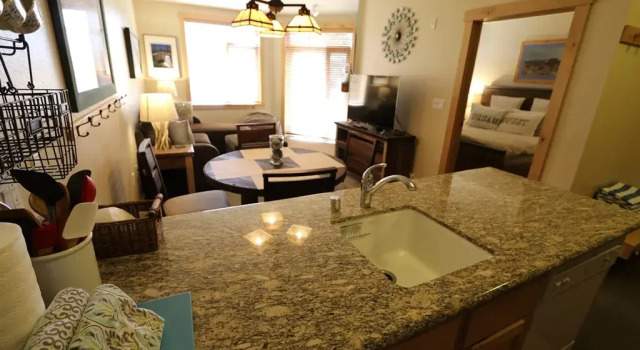 Sunstone #127 Condo