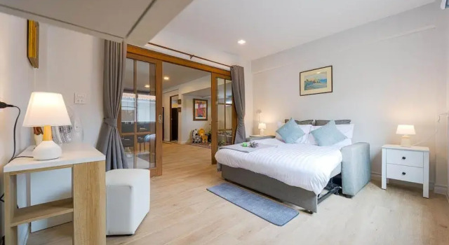5 Bedroom Pool Villa In City Center- Bv1, Забронировать Вилла Виллы Хуахин, рядом с Пляж Хуахин, Вилла