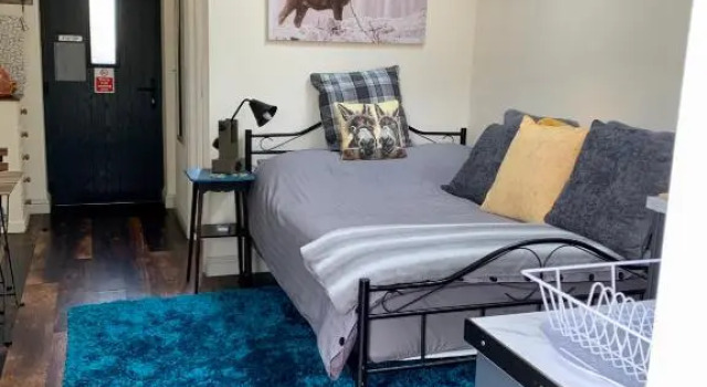 The Snug in Cheltenham, Leckhampton - A Cosy & Unique Space, Réserver Hôtel Cheltenham 