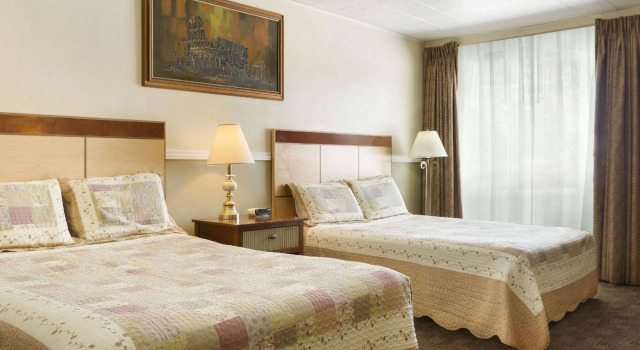 Люкс Travel Inn Cochrane