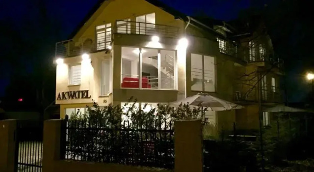Pokoje Gościnne Akwatel, Book Hotel Jastarnia 