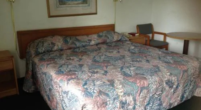 Deluxe Inn Camden, Забронировать Отель Кэмден Южная Каролина