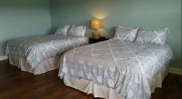 Embers Inn and Tavern, Varaa Hotelli Mackinaw City Michigan