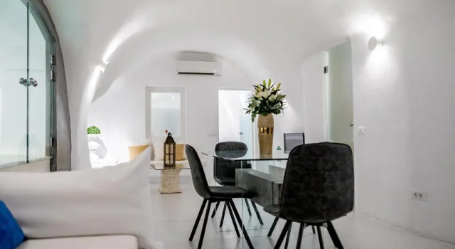 Апартаменты Grand Boutique 88 Fira