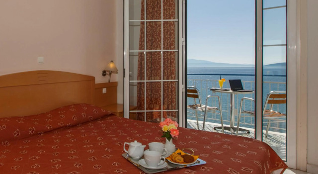 Hotel Tolo, Book Hotel Hotels in Tolo with Breakfast, Breakfasts