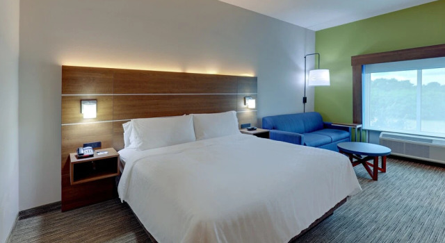 Люкс c 1 комнатой Holiday Inn Express Campbellsville by IHG