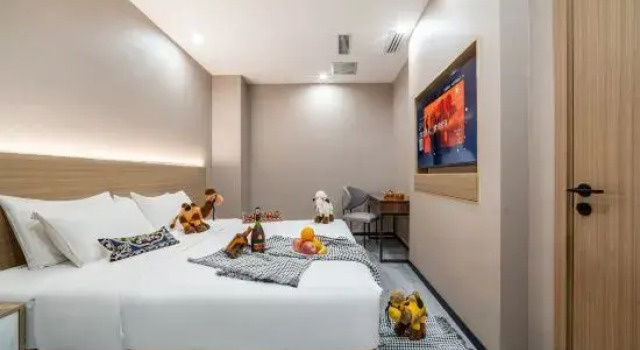 Люкс Business Jifeng International Hotel (Kashgar Ancient City International Convention and Exhibition Center)
