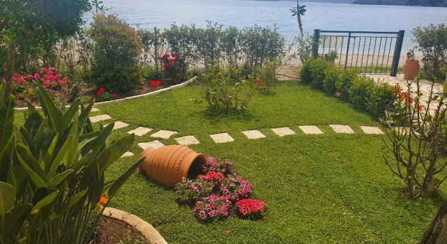 Daglas Beach House at Nidri