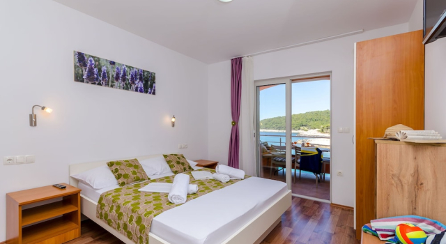 Apartments Juka, Prenota Appartamento Città di Lesina 