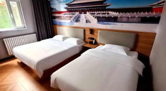 Люкс comfort free Hotel (Beijing South Station Nanyuan Park Branch)