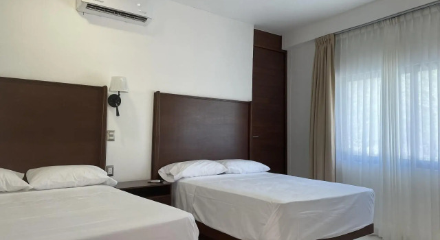 La Loma Suites