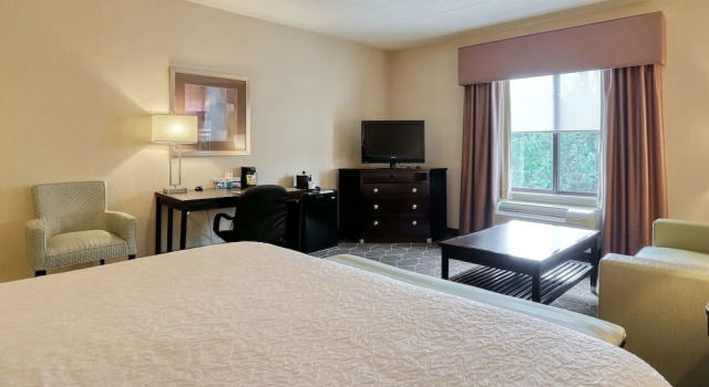 Hampton Inn and Suites Parsippany/North, Забронировать Отель Отели и гостиницы Парсипанни, Отель