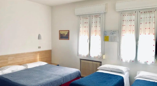 Четырёхместный номер Standard Hotel Serena