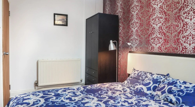 Bazely Street Deluxe Single Room 4