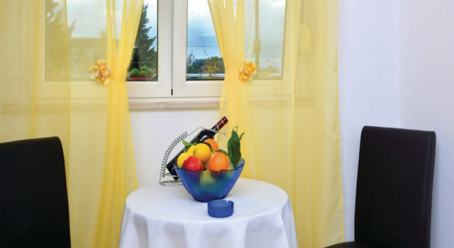 Apartment Mia - with terrace : A1 Split, Riviera Split, Prenota Appartamento Hotel a Croatian Islands con parcheggio, Parcheggio