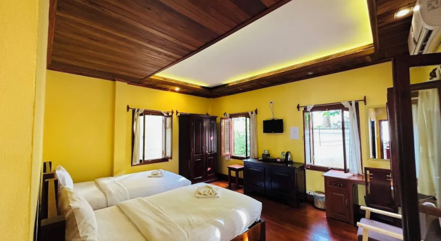 Двухместный номер Deluxe с балконом Villa Phonethip Mekong Riverside