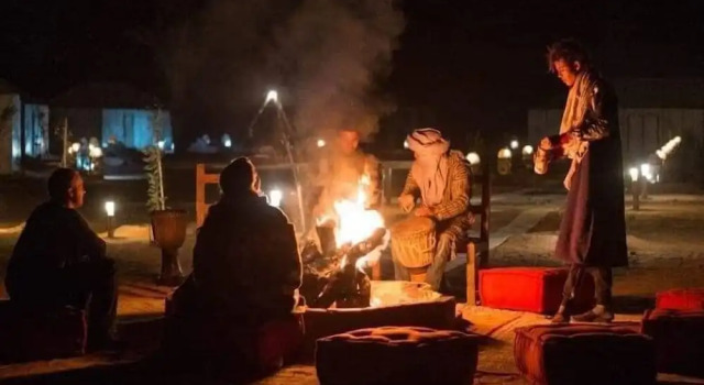 Тент с 3 комнатами Les Pyramides Hotel Merzouga
