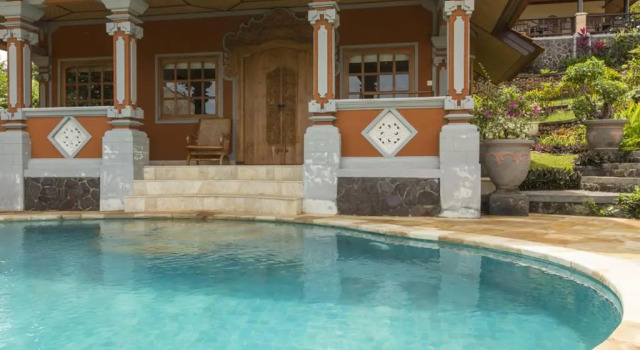 The Raja Singha Luxury Villas Resort, Book Ferieresort 4-stjernede hoteller i Temukus, 4*