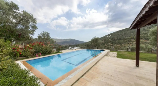 Вилла Splendid Villa Surrounded by Nature near Milas-Bodrum Airport