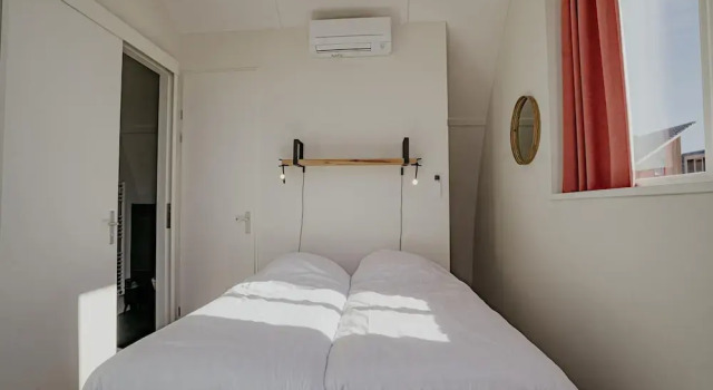 Коттедж Beautiful House With AC, in the Port of Uitgeest