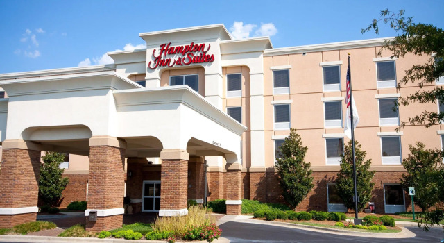 Кровать в общем номере Hampton Inn & Suites Montgomery-EastChase