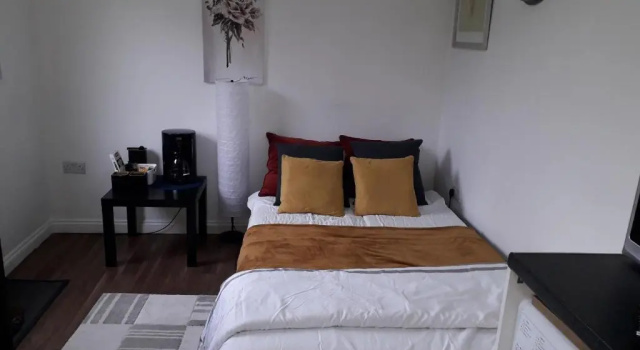 Апартаменты Cosy London holiday Home (Near O2 arena)