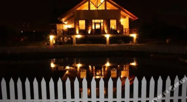 Migrant Fly Hostel