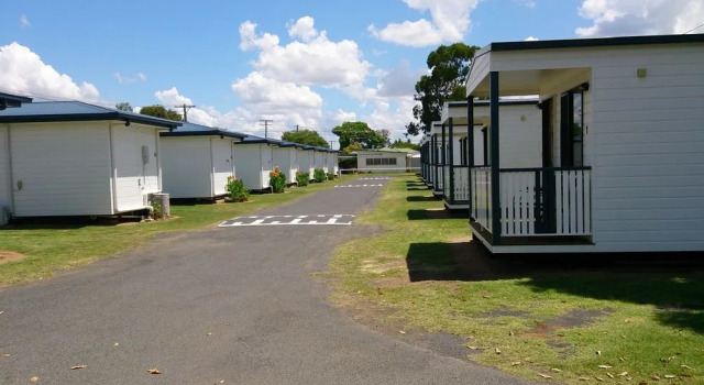 Cypress Pines Studio Villas, Varaa Hotelli Chinchilla Queensland
