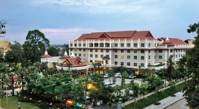 Полулюкс Курортный отель Sokha Angkor
