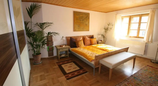 Ferienhaus Thayahof, Book Hotel  