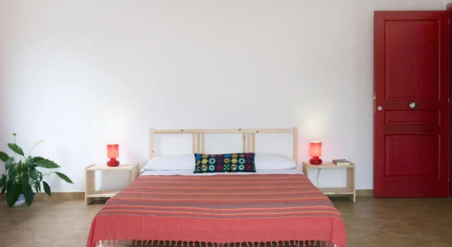 B&B La Gatta Bianca, Rezervați Bed and Breakfast Oliveri Sicilia