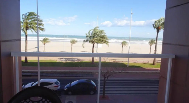 Апартаменты CAPRI GANDIA PRIMERA LÍNEA - Alquiler solo familias