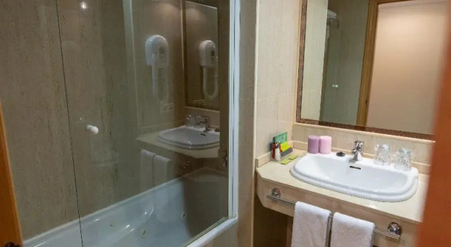 Номер Standard Hotel Ciudad Cangas de Onis