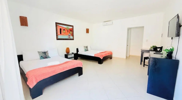 Standard Vierer Zimmer mit Balkon Solaz Boutique Hotel
