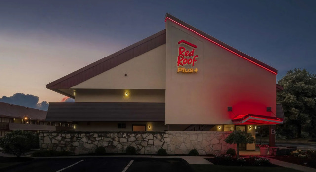 Red Roof Inn PLUS + Boston - Framingham, Prenota Hotel Framingham Massachusetts