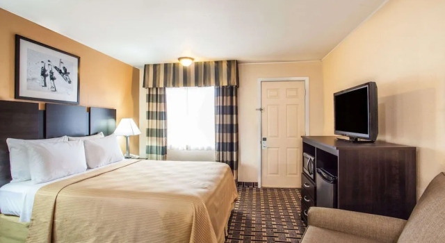 Двухместный номер Standard с балконом Travelodge by Wyndham South Burlington