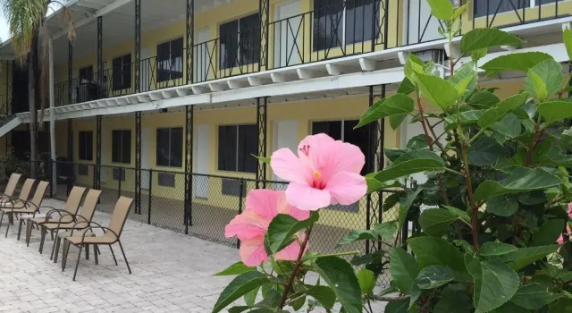 Key Largo Inn