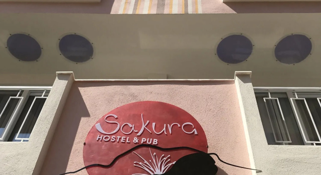 Sakura Hostel & Pub